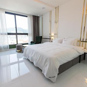 Superior Zimmer mit Kingsize-Bett